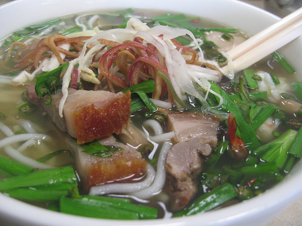 Bún Nước Lèo Năm Hớn